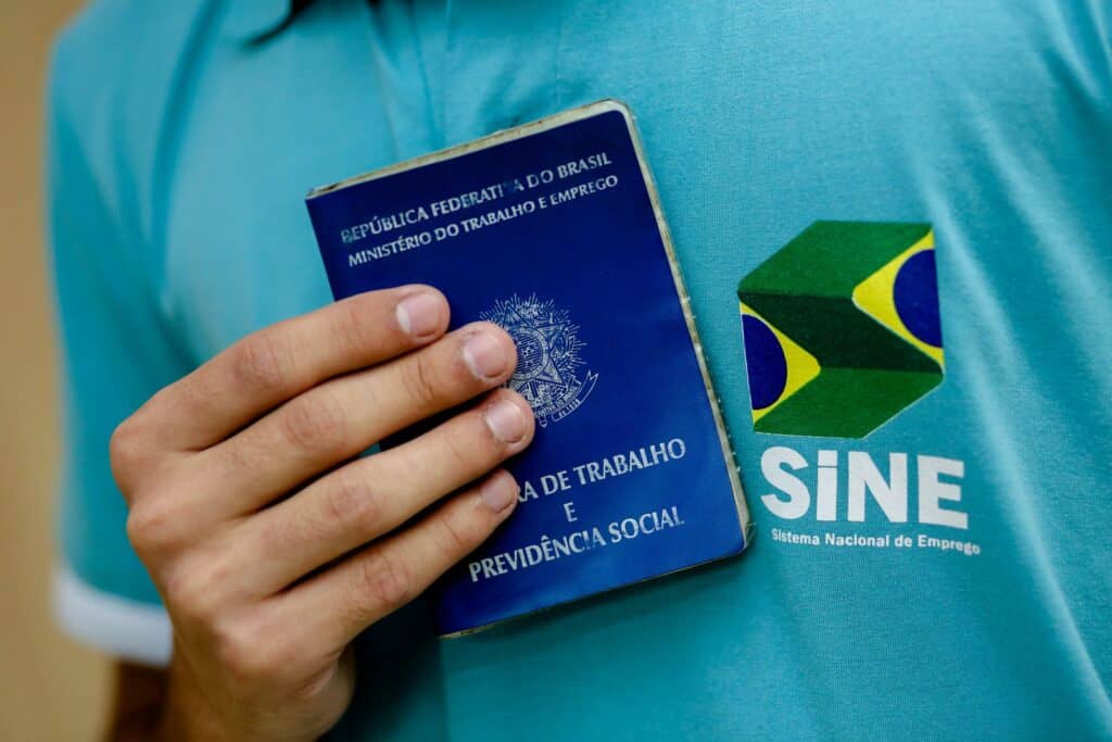 sine manaus oferta 244 vagas de emprego nesta quinta feira 93 scaled 1