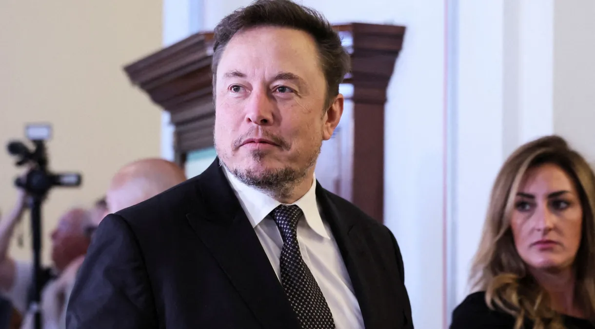 Elon Musk volta a fazer críticas a Alexandre de Moraes e fala que lei brasileira foi violada