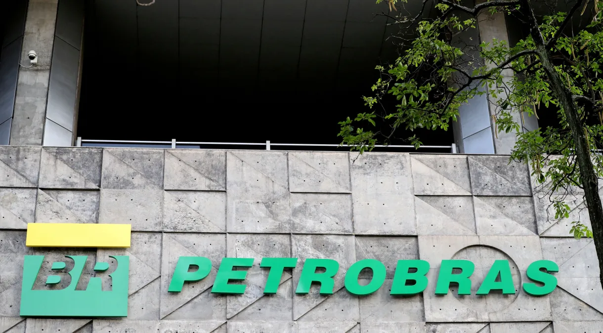 Justiça devolve cargo de conselheiro da Petrobras para Sergio Machado Rezende