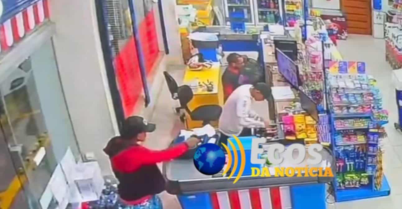 Em Cruzeiro do Sul, dupla armada invade bomboniere e causa pânico em clientes