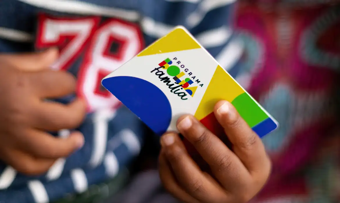 Caixa paga Novo Bolsa Família nesta segunda-feira a beneficiários com NIS de final 7