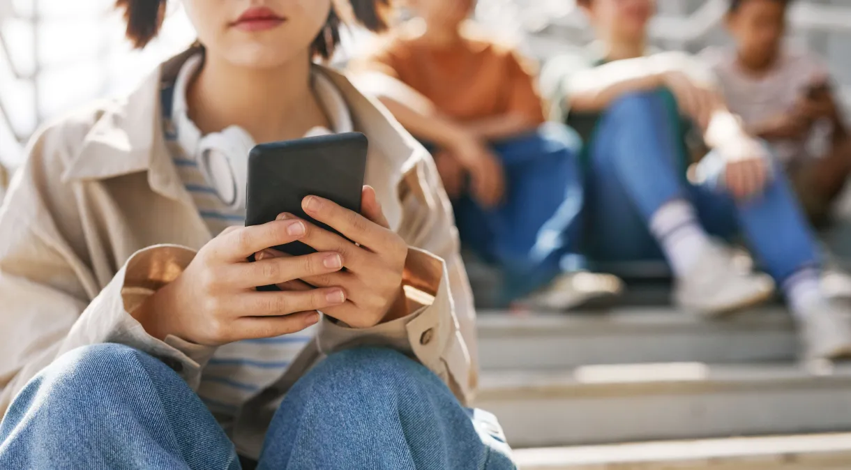 Luto e IA: como pessoas mantêm contato com os mortos usando a tecnologia; confira