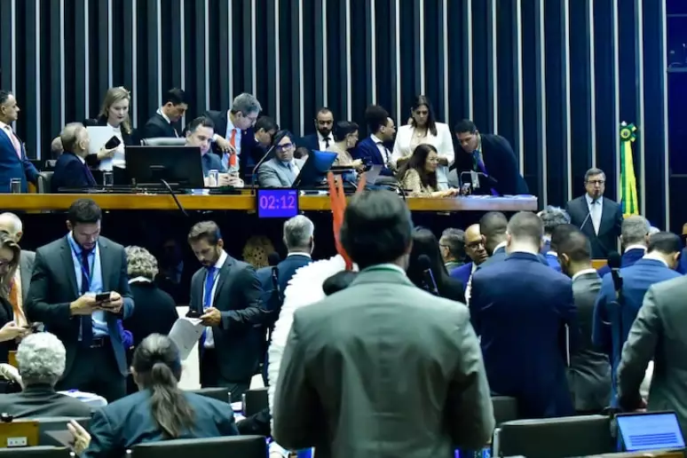 camara voto taxacao