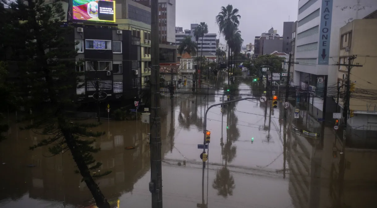 Nível do Guaíba recua 16 cm ; número de mortos por enchentes no RS chega a 165