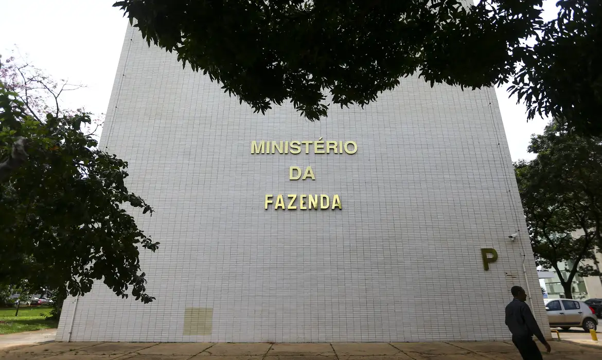 Prazo de adesão ao Desenrola Brasil não é prorrogado, informa Ministério da Fazenda