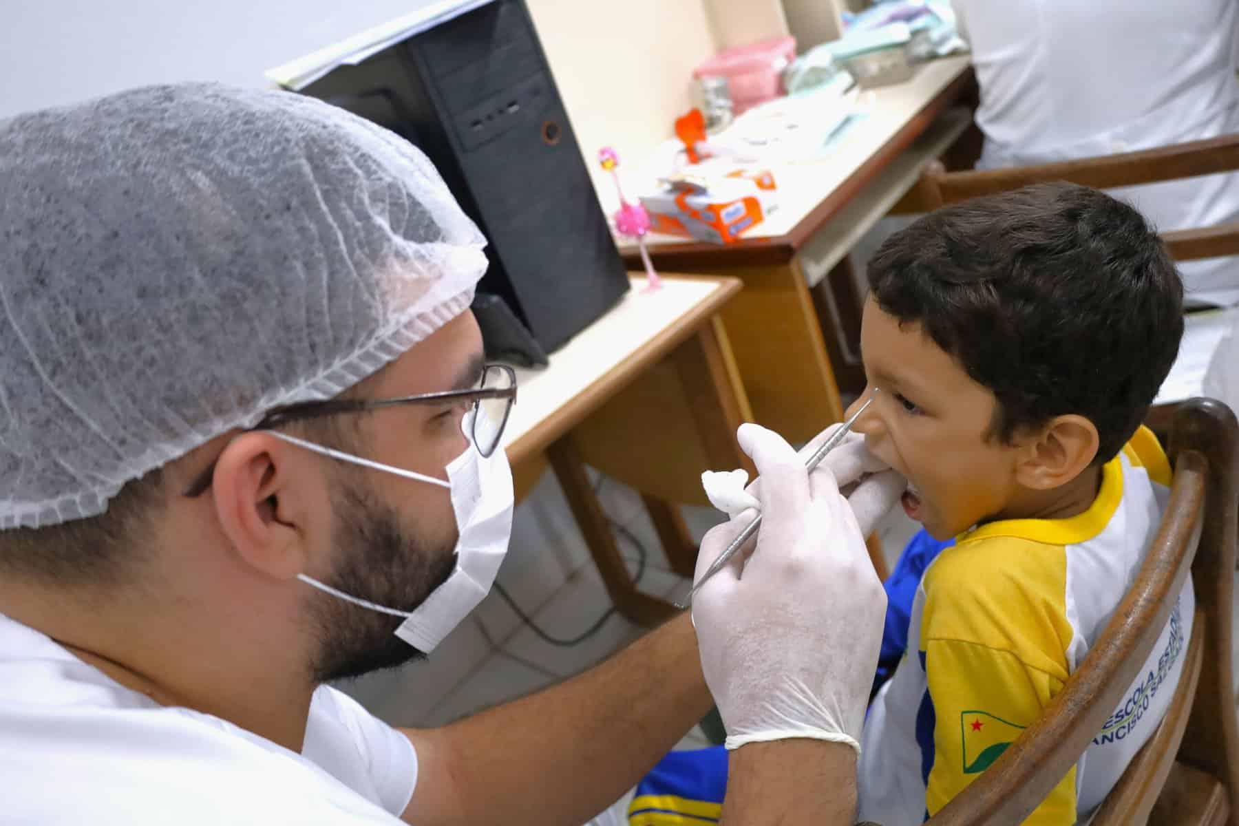 Governo realiza ação com estudantes, em alusão ao Dia D do Mais Saúde Bucal na Escola