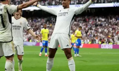 jude bellingham comemora gol marcado contra o cadiz pelo campeonato espanhol 1714838542795 v2 450×450.jpg jude bellingham comemora gol marcado contra o cadiz pelo campeonato espanhol 1714838542795 v2 450x450.jpg