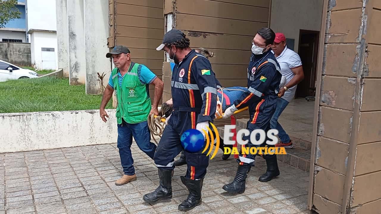 Engenheira Mecânica sofre acidente de trabalho e cai de forro do Teatro Plácido de Castro, em Rio Branco