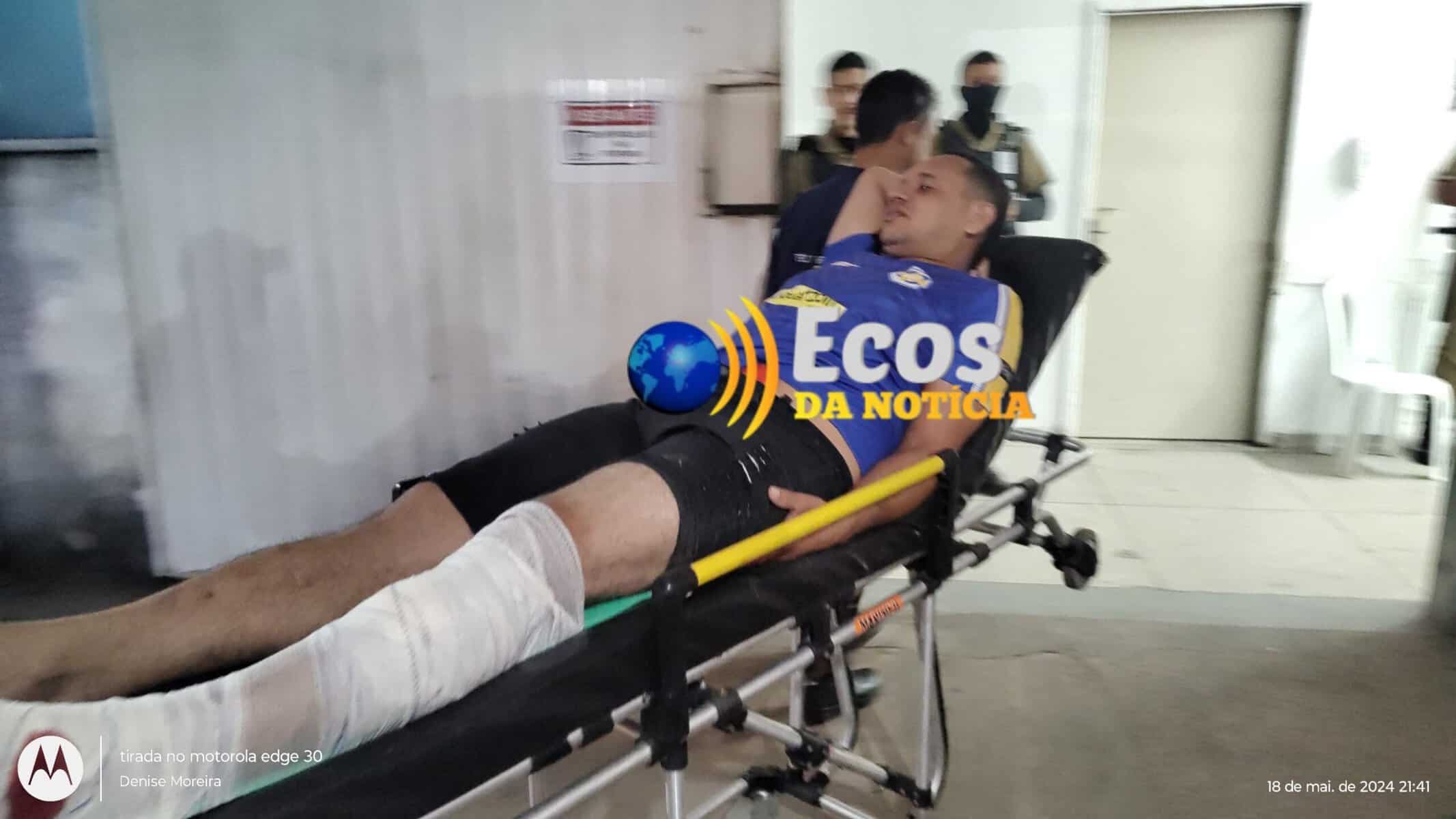 Colisão entre carro e motocicleta deixa homem ferido no bairro Xavier Maia