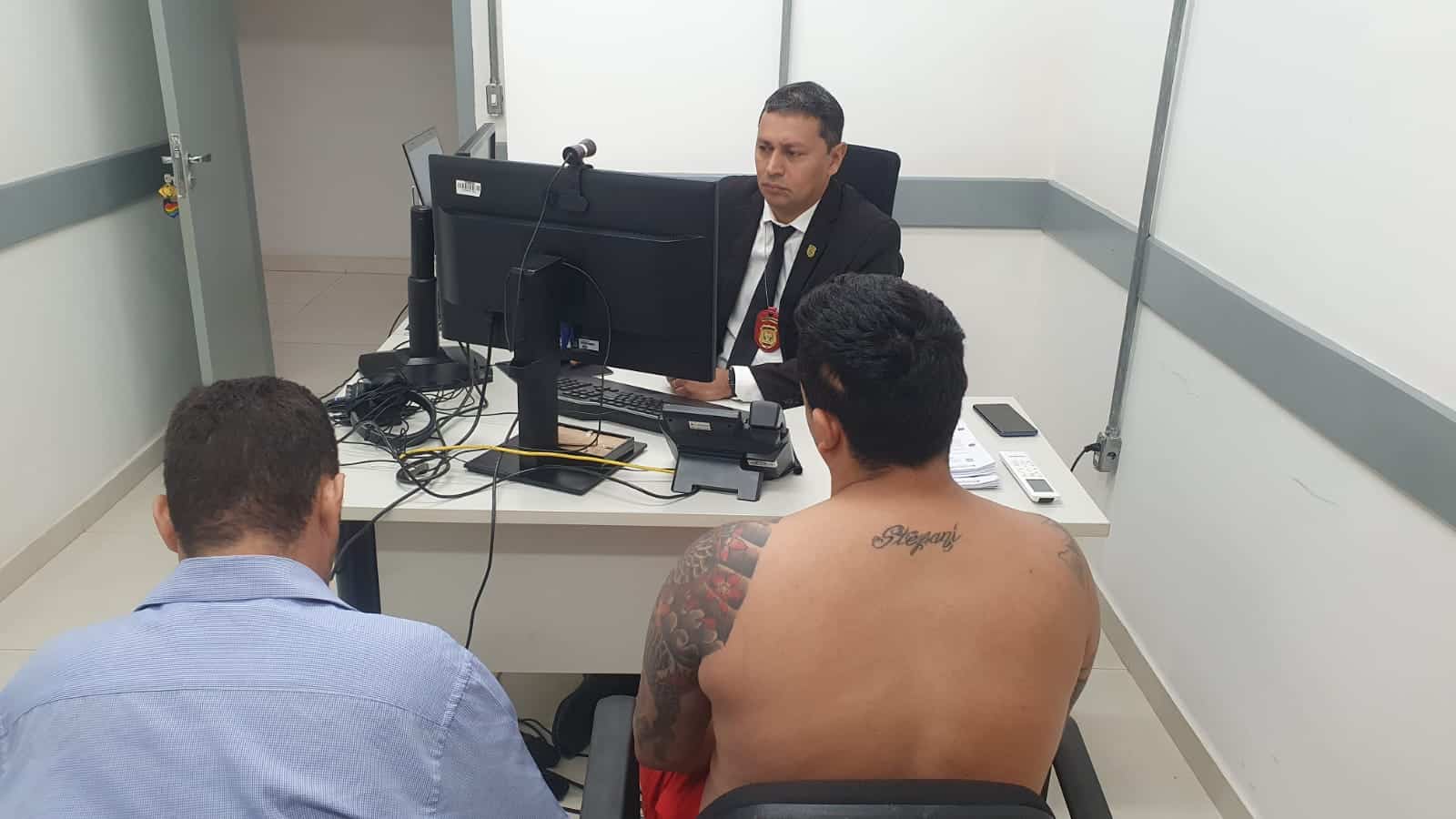 Polícia do Brasil e da Bolívia realizam transferência de criminoso