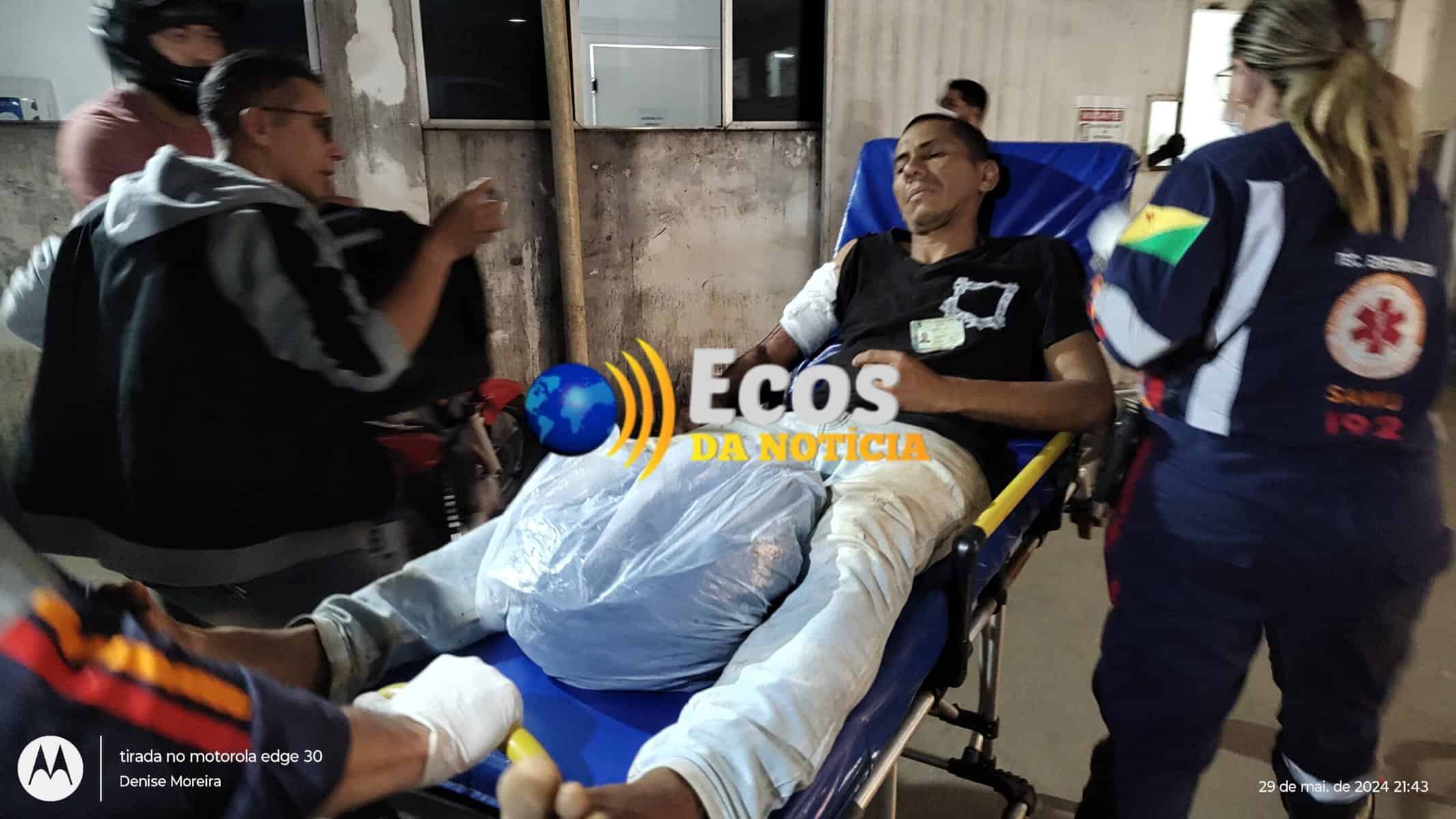Homem entra em luta corporal com desafeto e é ferido com golpe de faca