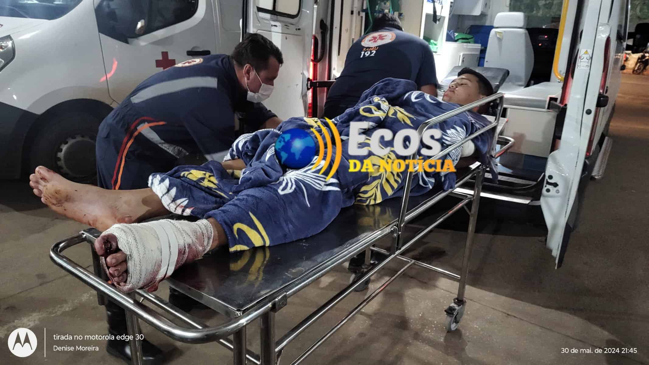 Jovem tem fratura exposta no pé durante acidente próximo à Sena Madureira