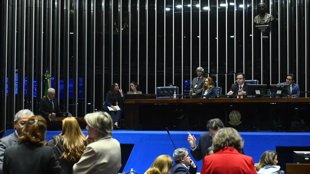 Senado aprova Novo Ensino Médio com mais horas para disciplinas básicas