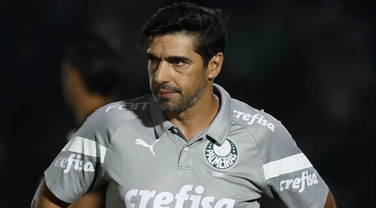 Jogador do Palmeiras revela bastidores de proposta do River Plate e conversa com Abel