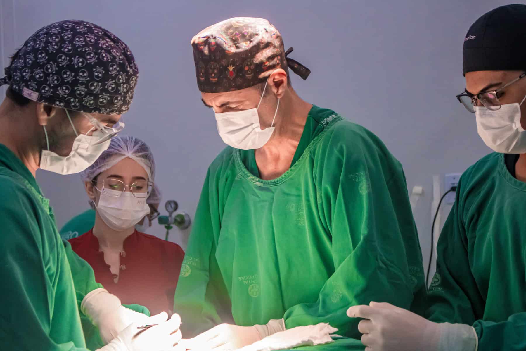 Com tumor raro na mandíbula, paciente tem qualidade de vida restaurada após cirurgia bucomaxilofacial na Fundhacre