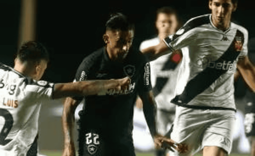 Vasco e Botafogo se enfrentaram em São Januário pela 12ª rodada do Campeonato Brasileiro Imagem: Vitor Silva / Botafogo