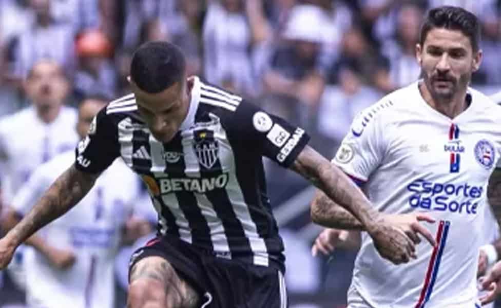 Arana, do Atlético-MG, em ação no jogo contra o Bahia, pelo Brasileirão
Imagem: Alessandra Torres/Agif