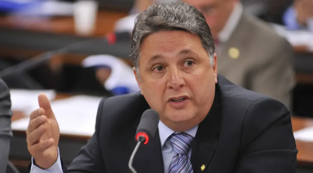 foto leonardo prado camara dos deputados e1655045530164