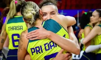 pri darout e gabi durante jogo da liga das nacoes de volei pri darout e gabi durante jogo da liga das nacoes de volei