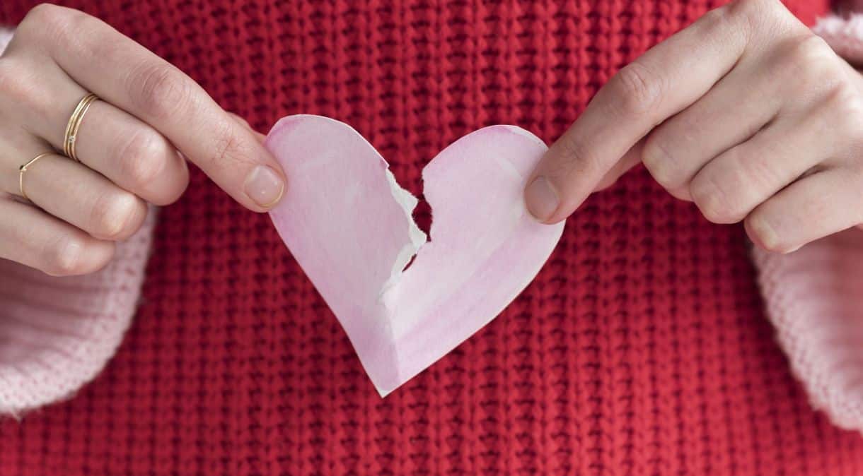 Síndrome do coração partido: é possível morrer de amor após término de relacionamento?
