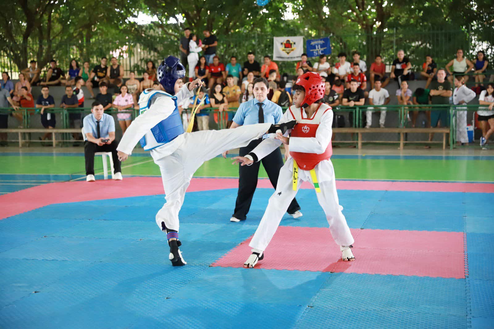 Educação realiza fase municipal do taekwondo dos jogos estudantis