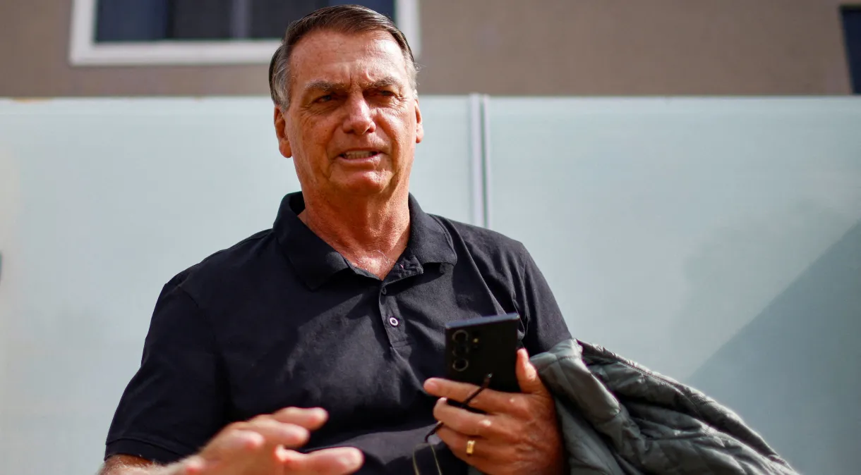 Sem desvendar detalhes sobre nova joia, PF deve indiciar Bolsonaro nos próximos dias