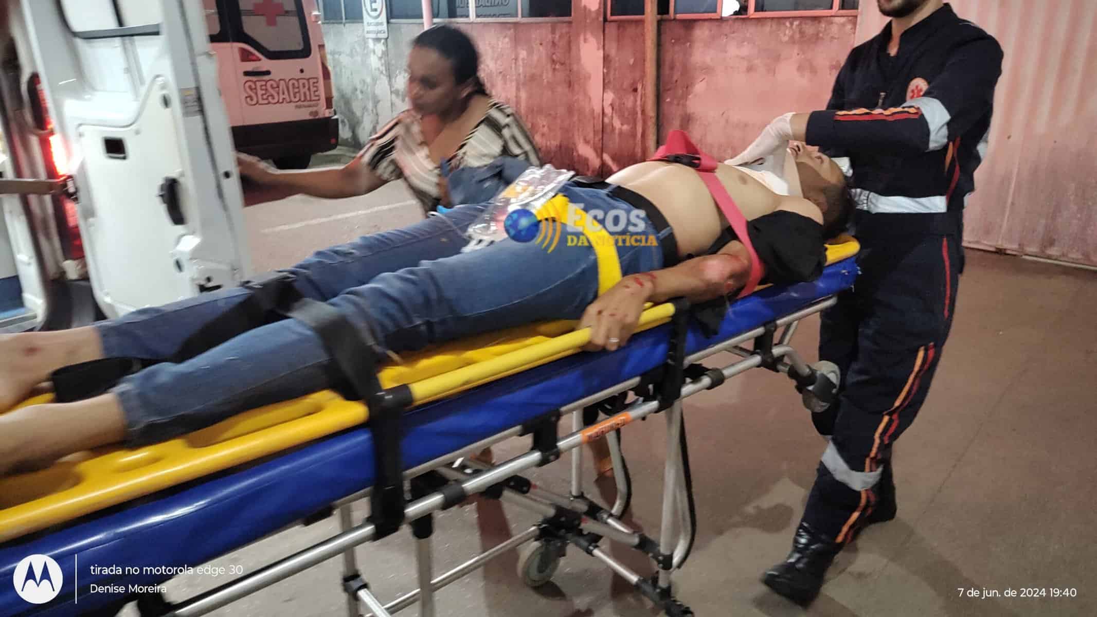 Colisão entre carro e motocicleta deixa jovem ferido em Rio Branco