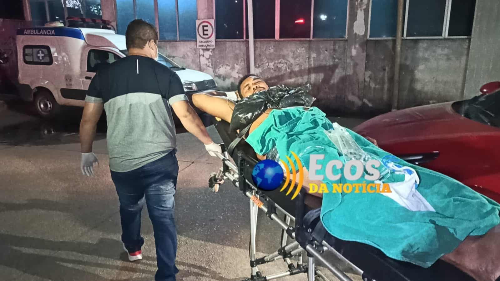 Discussão entre sobrinho e tio termina com um esfaqueado