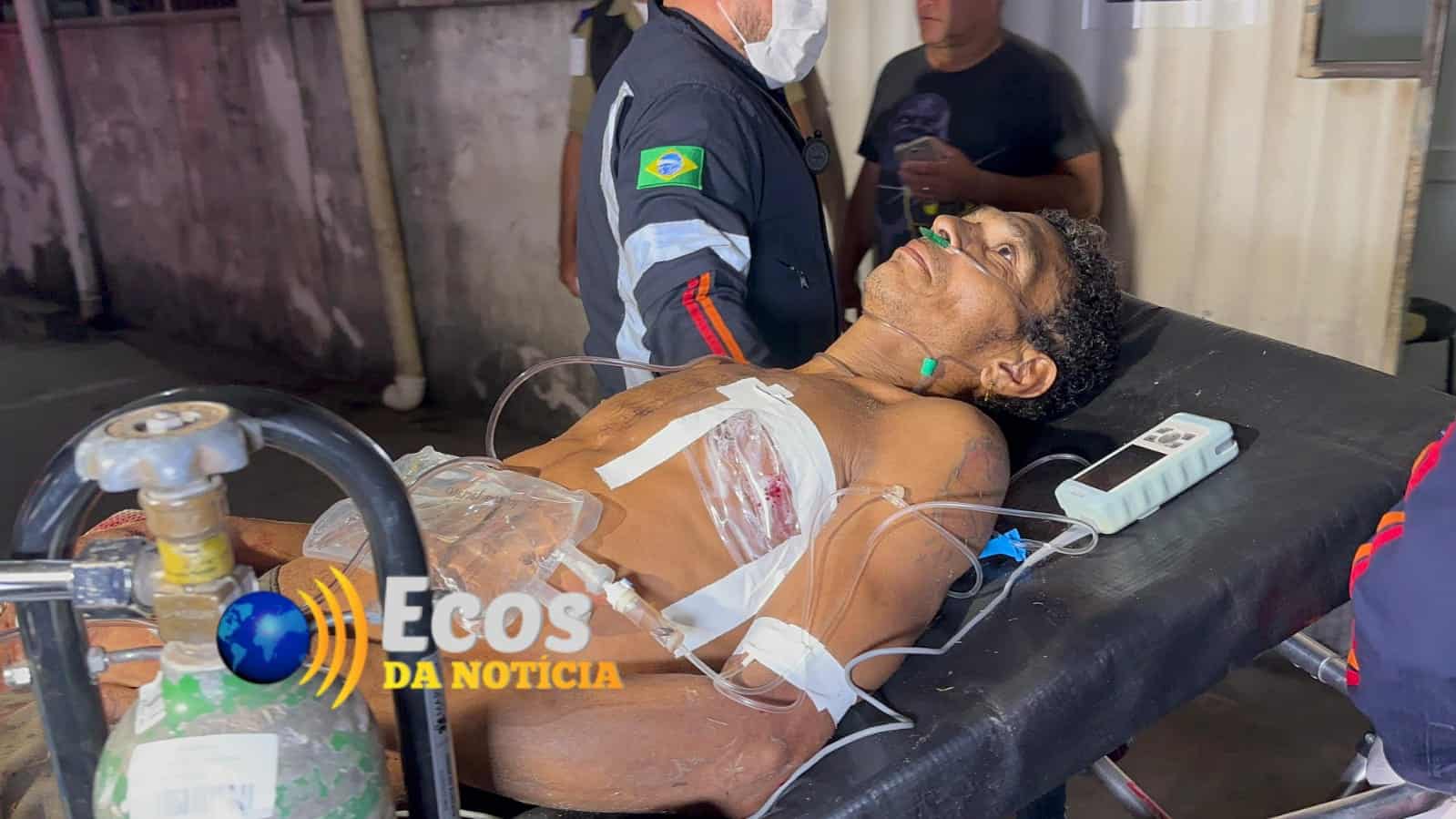 Rixa entre homens termina com um ferido com golpe de faca no peito