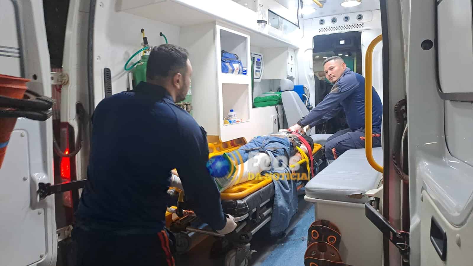 Menor que trabalhava de forma irregular como vigilante comunitário noturno sofre acidente e vai parar no Pronto Socorro