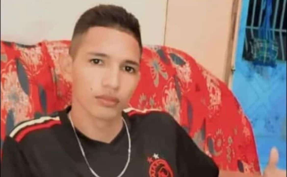 Após mais de um mês internado, jovem que bateu no meio fio em Sena Madureira morre no PS de Rio Branco