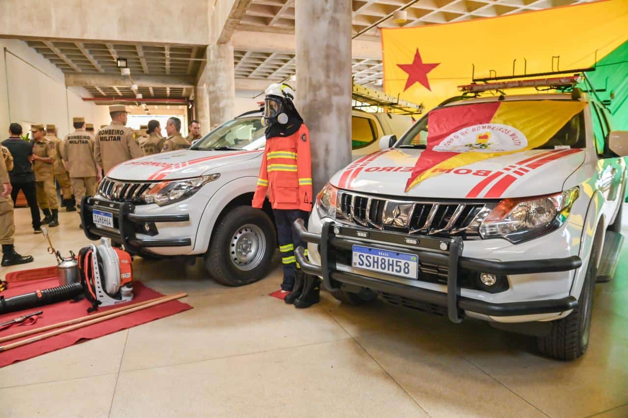 Corpo de Bombeiros do Acre lança Operação Fogo Controlado e entrega viaturas