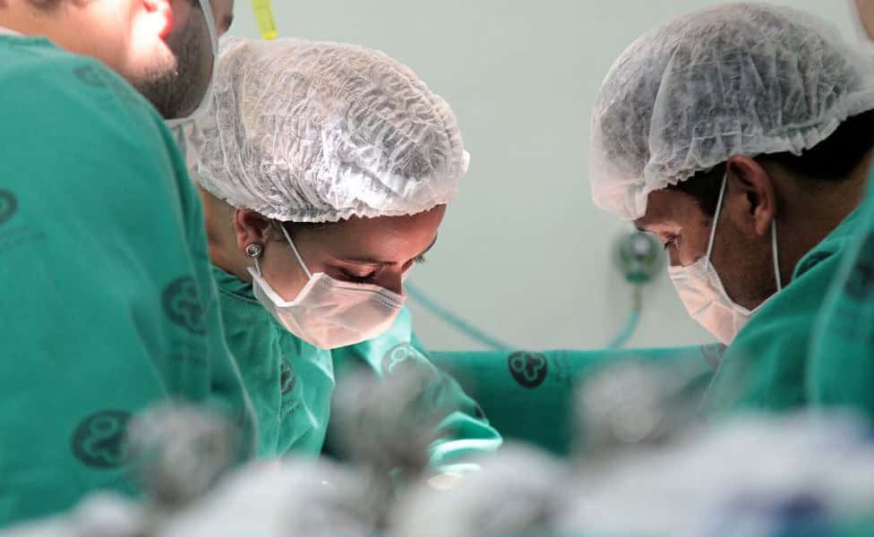 Programa oferece a cirurgia a pacientes que passaram por mastectomia. Foto: Arquivo/Secom