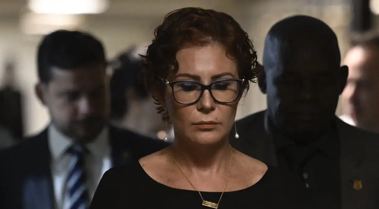 Alexandre de Moraes autoriza investigar Zambelli por suposta tentativa de golpe