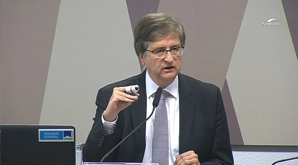 Nova gestão da Abin segue sob suspeita de obstruir investigações, dizem PGR e STF