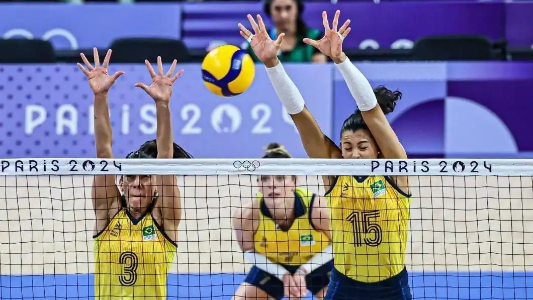 Brasil vence Quênia e larga com tranquilidade na busca por medalha no vôlei feminino