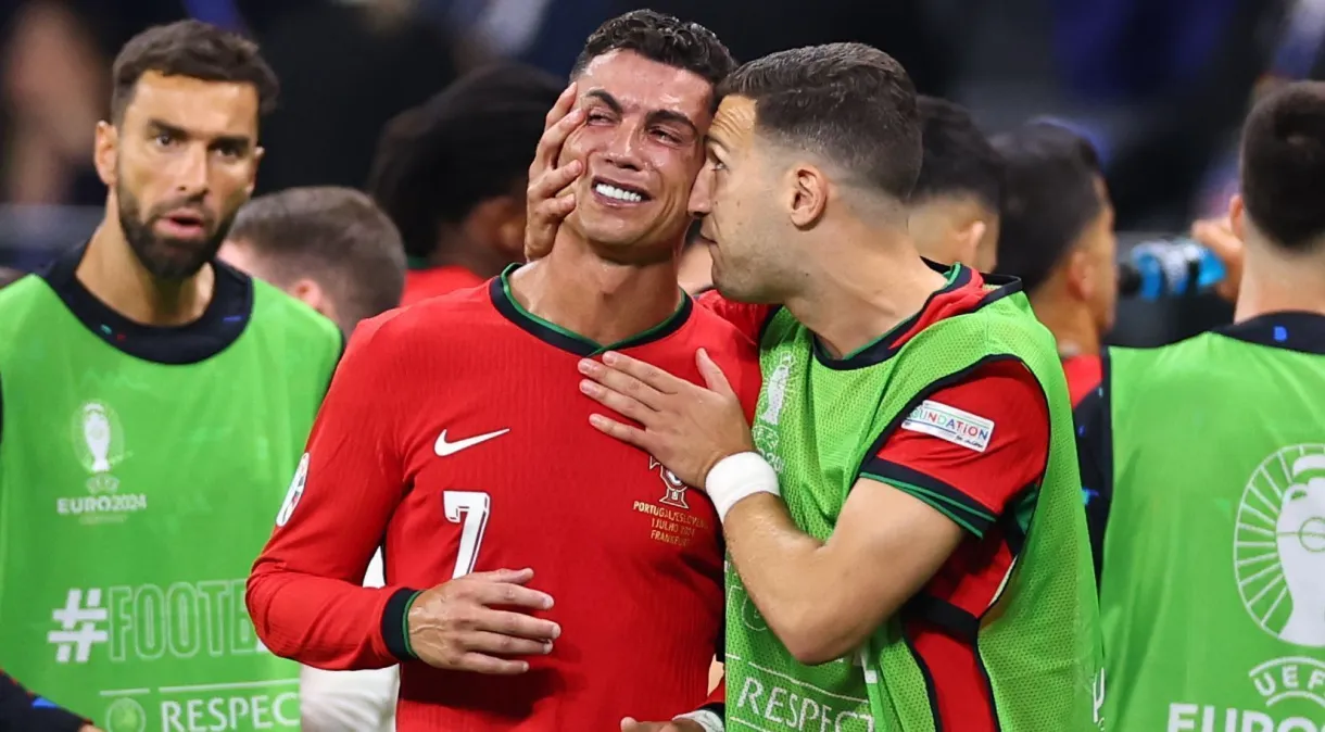 Cristiano Ronaldo revela motivo do choro após perder pênalti na Euro