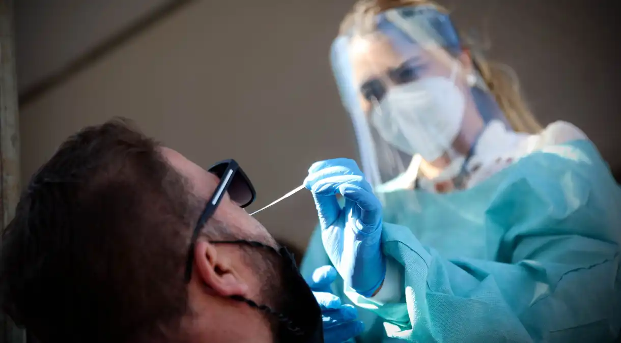 Acre reduz mais de 60% os casos de Covid no primeiro semestre