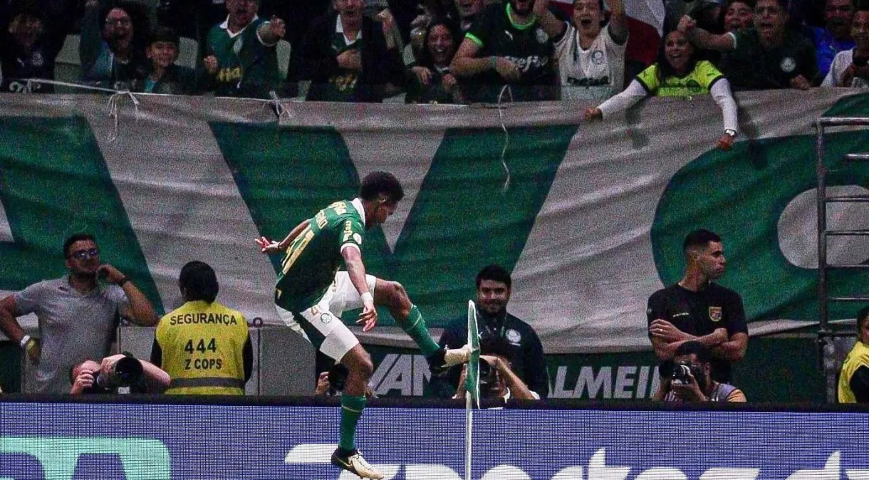 Campeonato Brasileiro : Palmeiras vence Atlético-GO e pode assumir a liderança