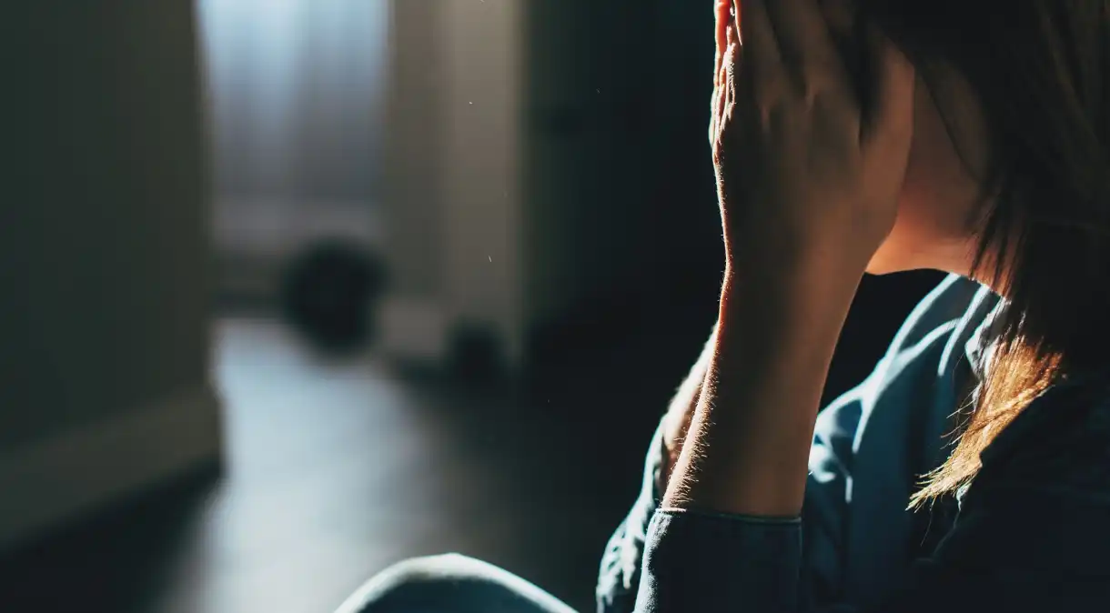 Perder uma pessoa amada pode acelerar envelhecimento, mostra estudo