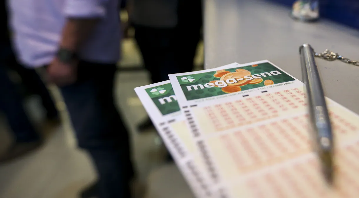 Mega-Sena acumula de novo e prêmio vai a R$ 43 milhões; confira as dezenas