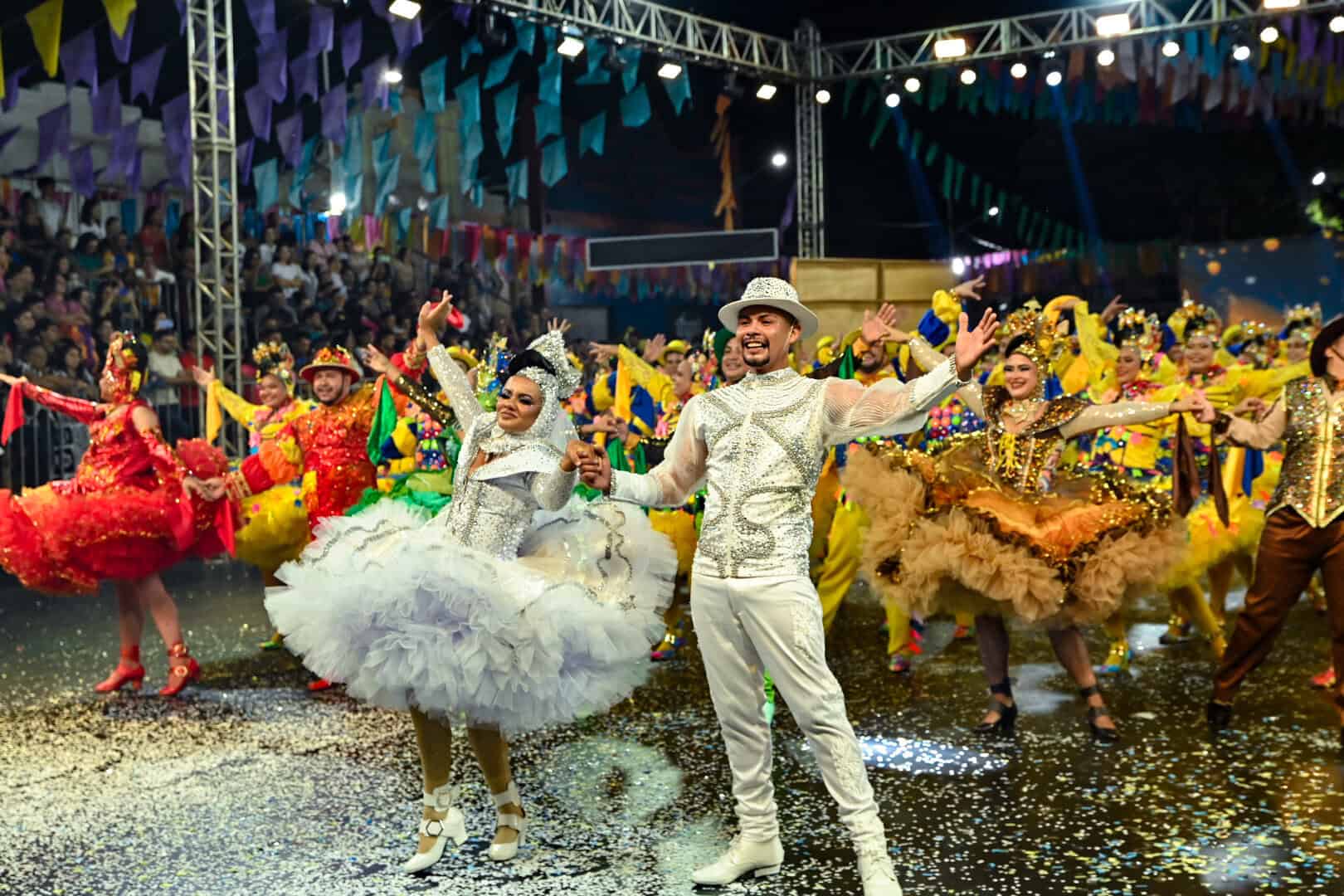 Segundo dia do Arraial Cultural é marcado pela criatividade de quadrilhas juninas