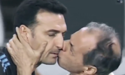 scaloni beijo copa america e1720184310225 scaloni beijo copa america e1720184310225