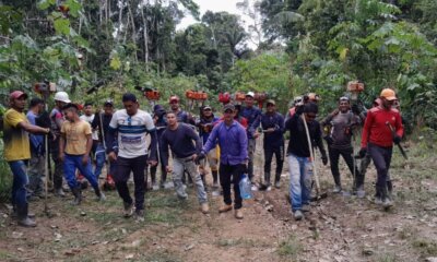 Grupo se reúne para limpar ramal de acesso a Porto Walter I rede social/reprodução