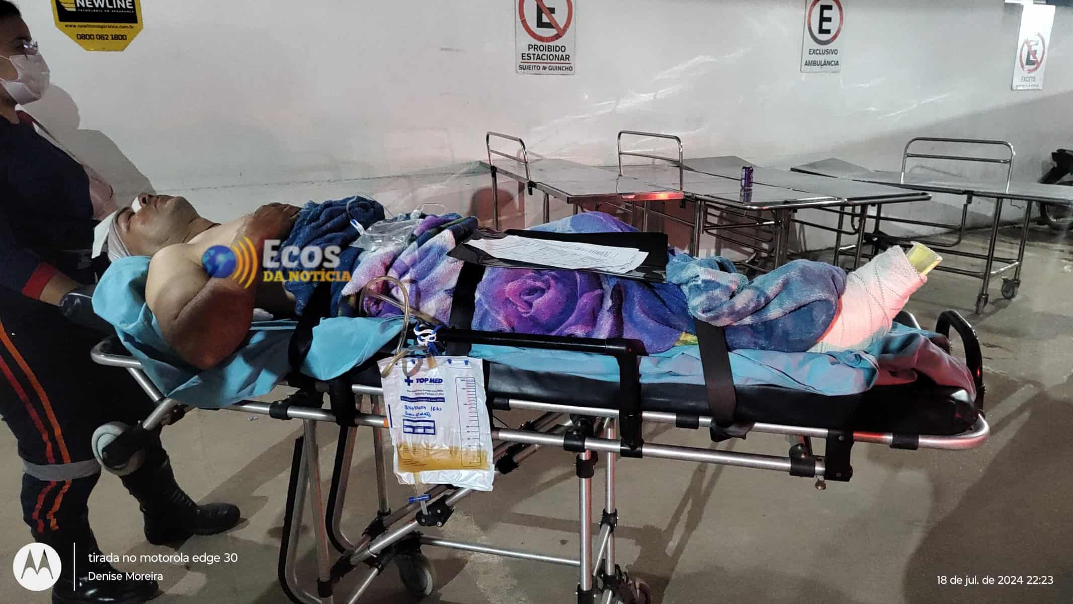 Em Brasiléia, colisão entre carro e moto deixa homem ferido