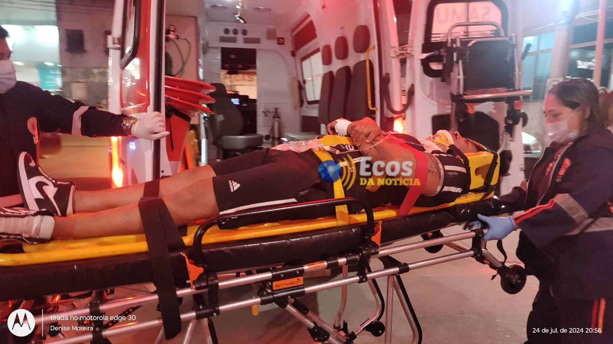 Capotamento na BR-364 deixa condutor ferido