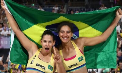 23 anos (28) 23 anos (28)