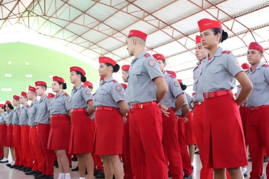 ala2 1024x681 1 900x599