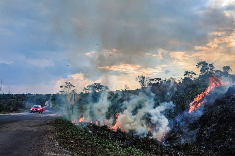 fogo e fumaca 900×639 fogo e fumaca 900x639