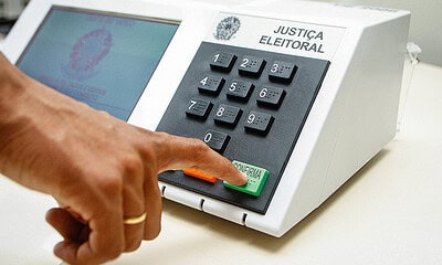 demonstraÁ¿o do uso da urna eletrÙnica para as eleiÁ¿es de 2006. demonstraÁ¿o do uso da urna eletrÙnica para as eleiÁ¿es de 2006.
